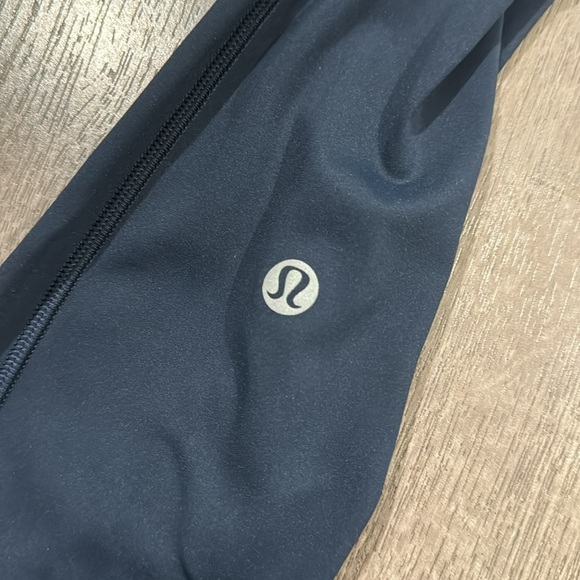 Lululemon Time To Sweat Crop True Navy | SIZE: 4 - Picture 11 of 12